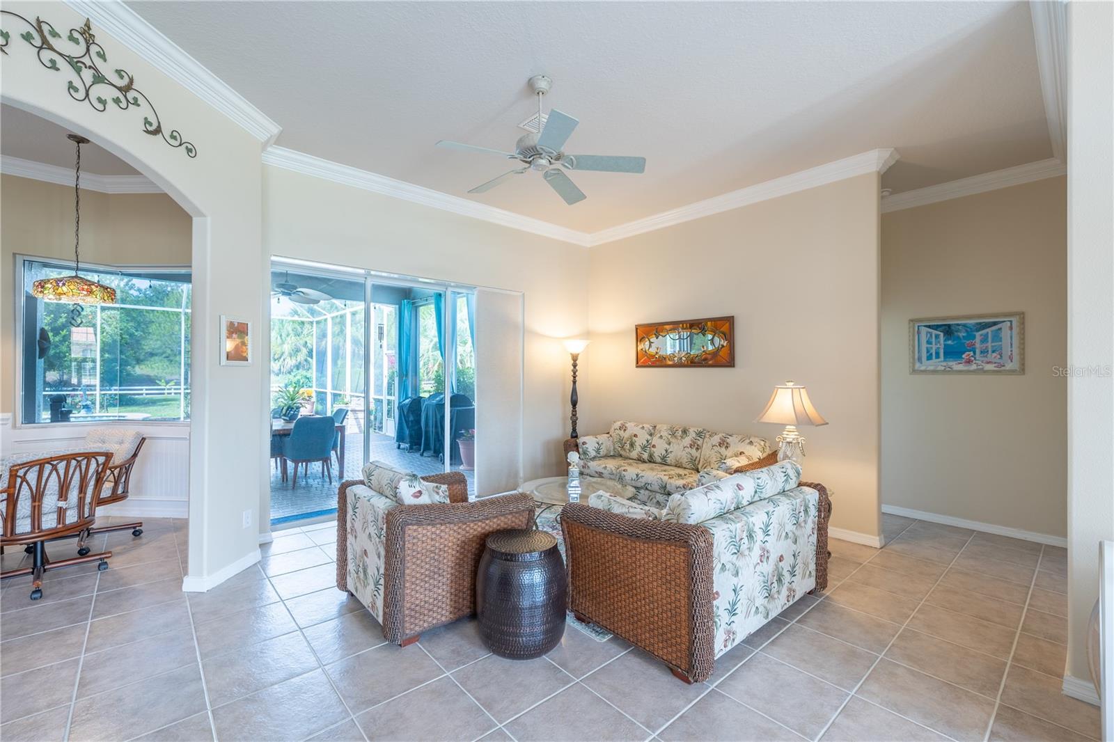 1626 E Gate Dancer Cir Property Photo 9