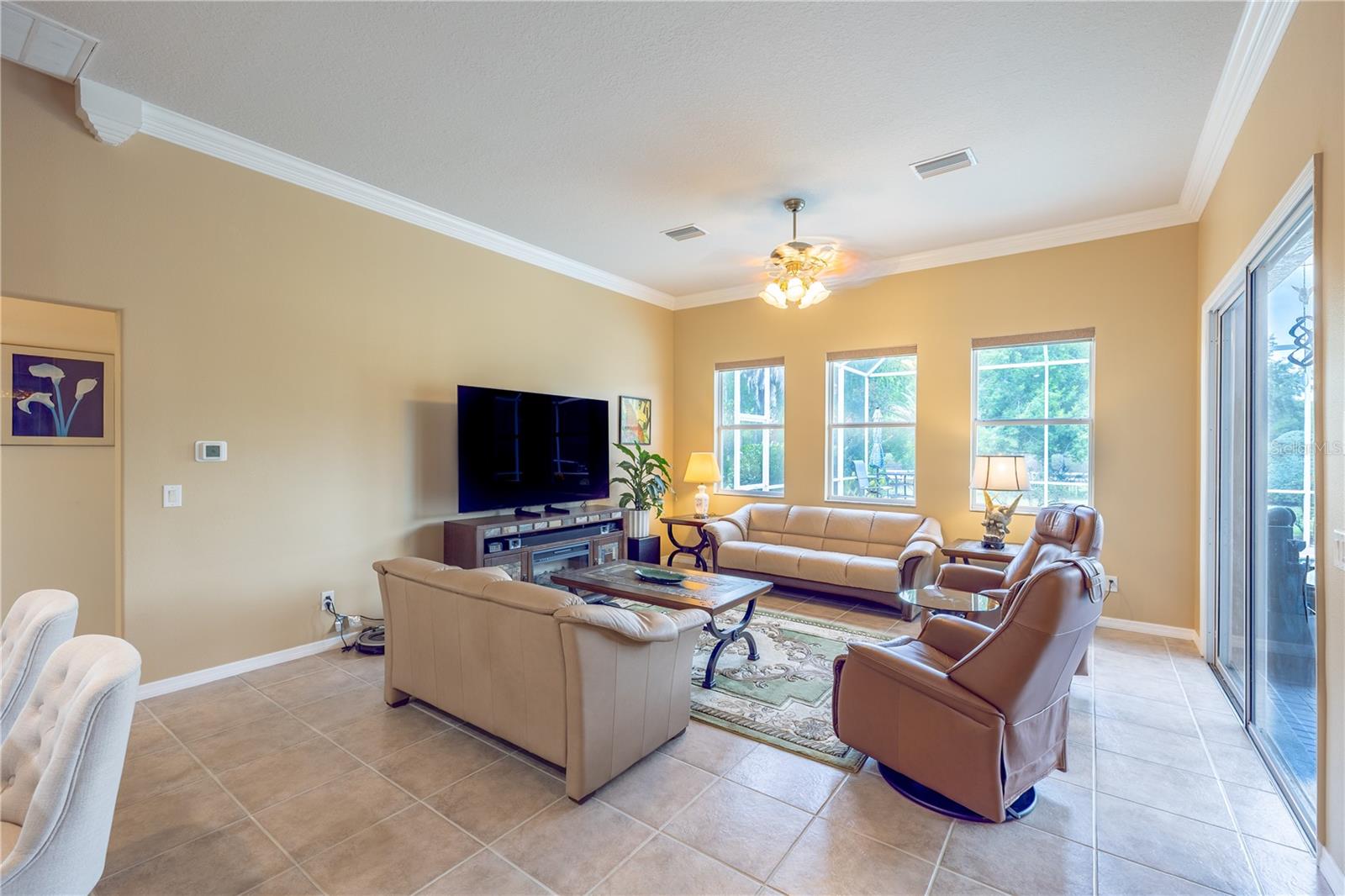 1626 E Gate Dancer Cir Property Photo 11