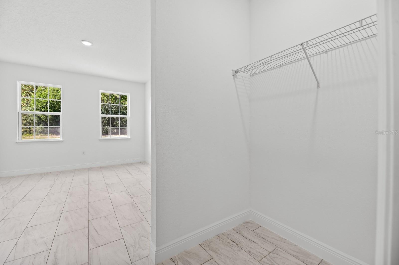 2744 W Redgate Dr Property Photo 22