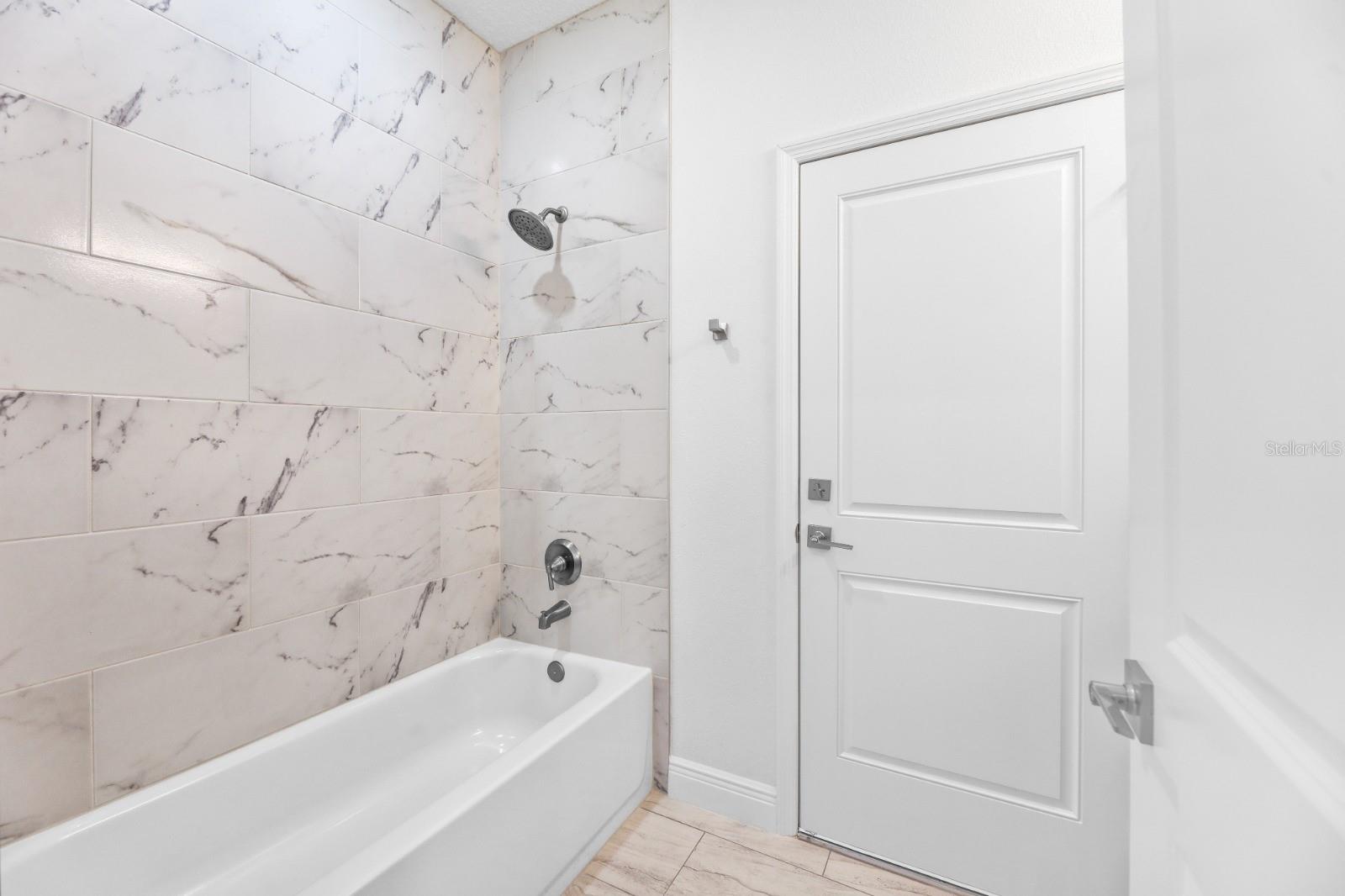 2744 W Redgate Dr Property Photo 39