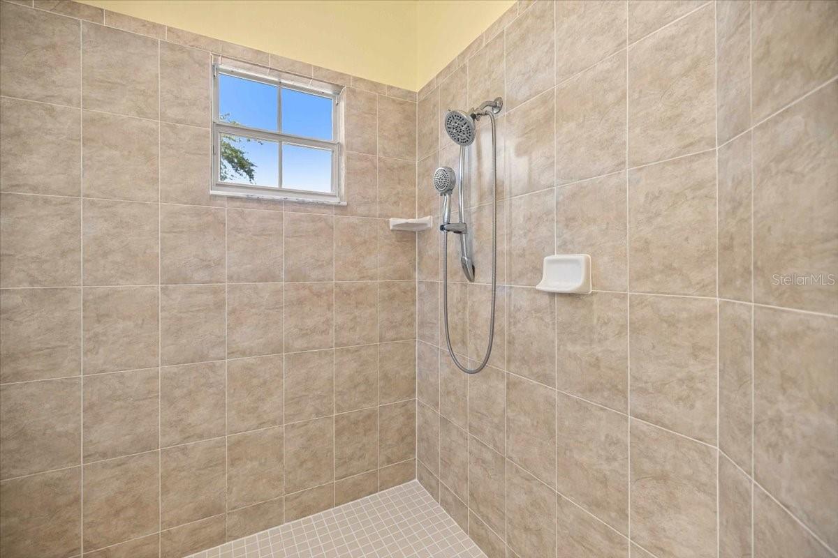 1861 N Eagle Chase Dr Property Photo 42