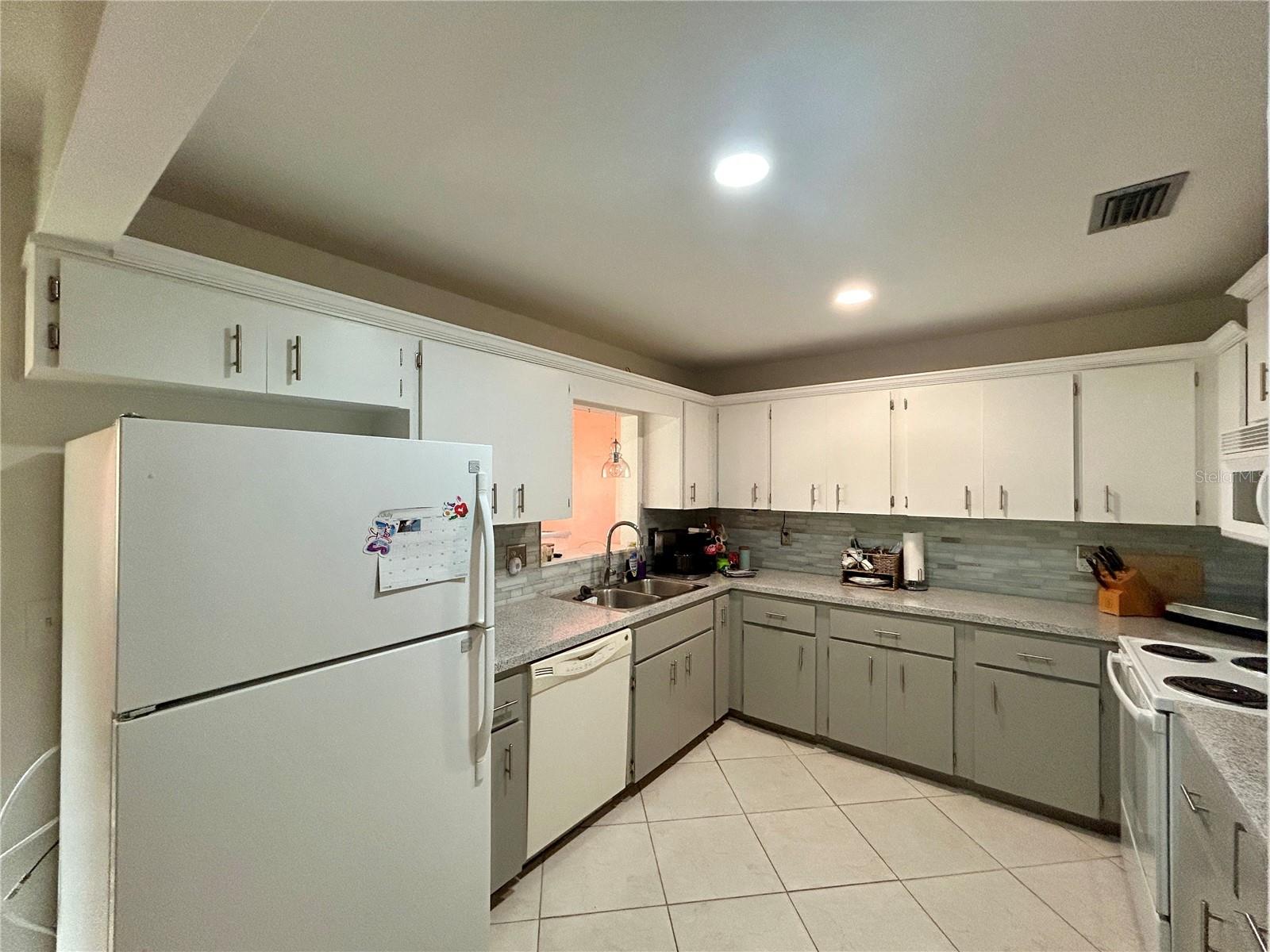 8711 Sw 96th Ln #c Property Photo 18