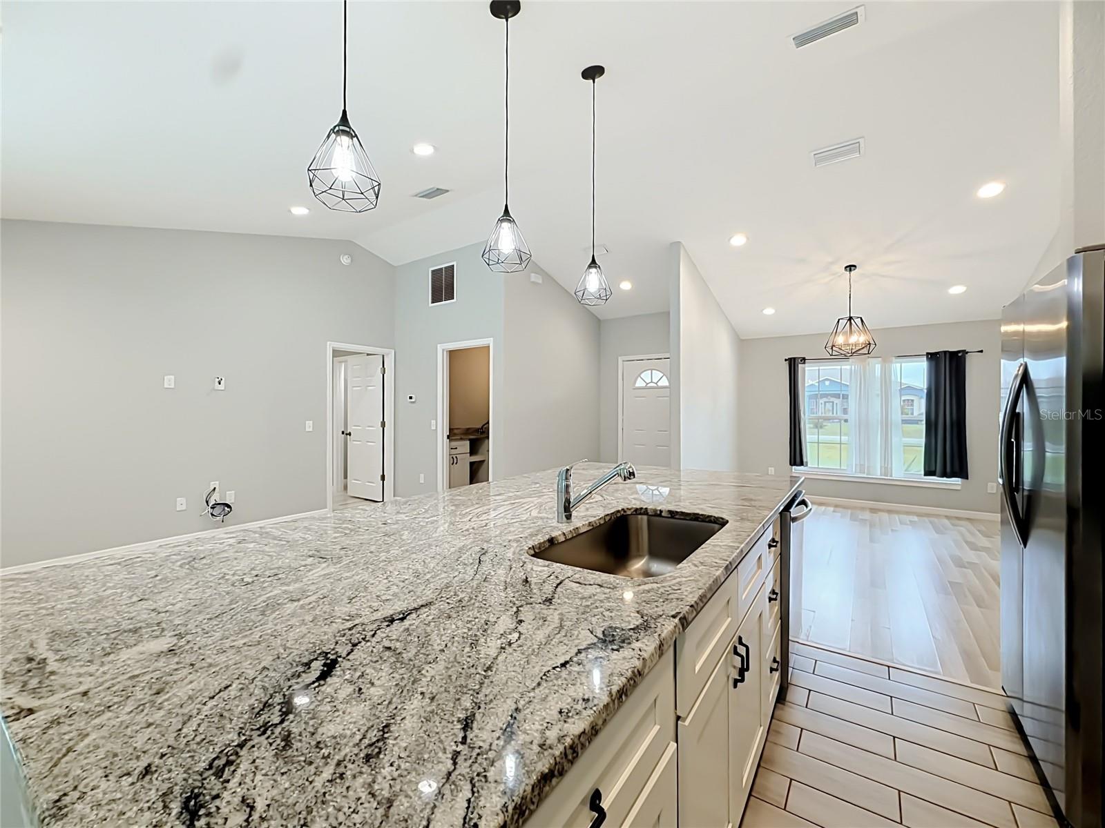 33 Juniper Pass Ter Property Photo 48