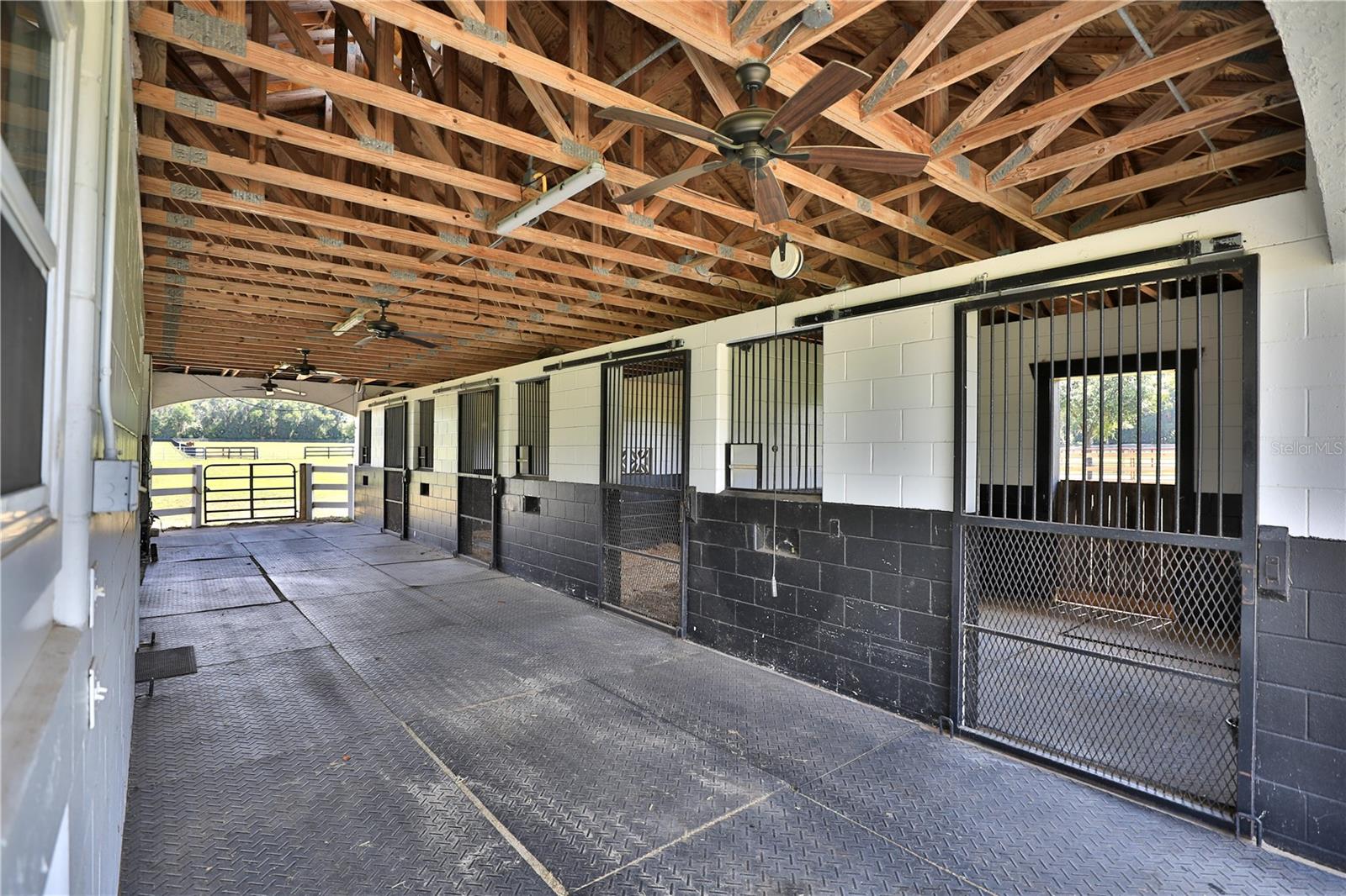 14285 N Us Highway 441 Property Photo 63