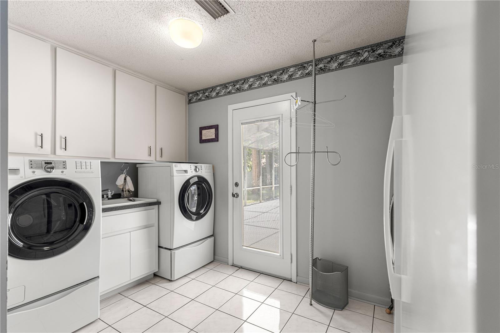 3963 Se 15th St Property Photo 14