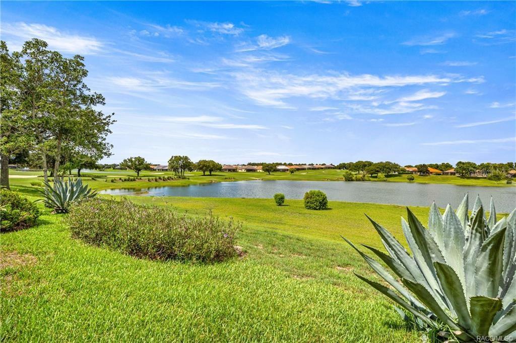 1328 W Diamond Shore Loop Property Photo 2