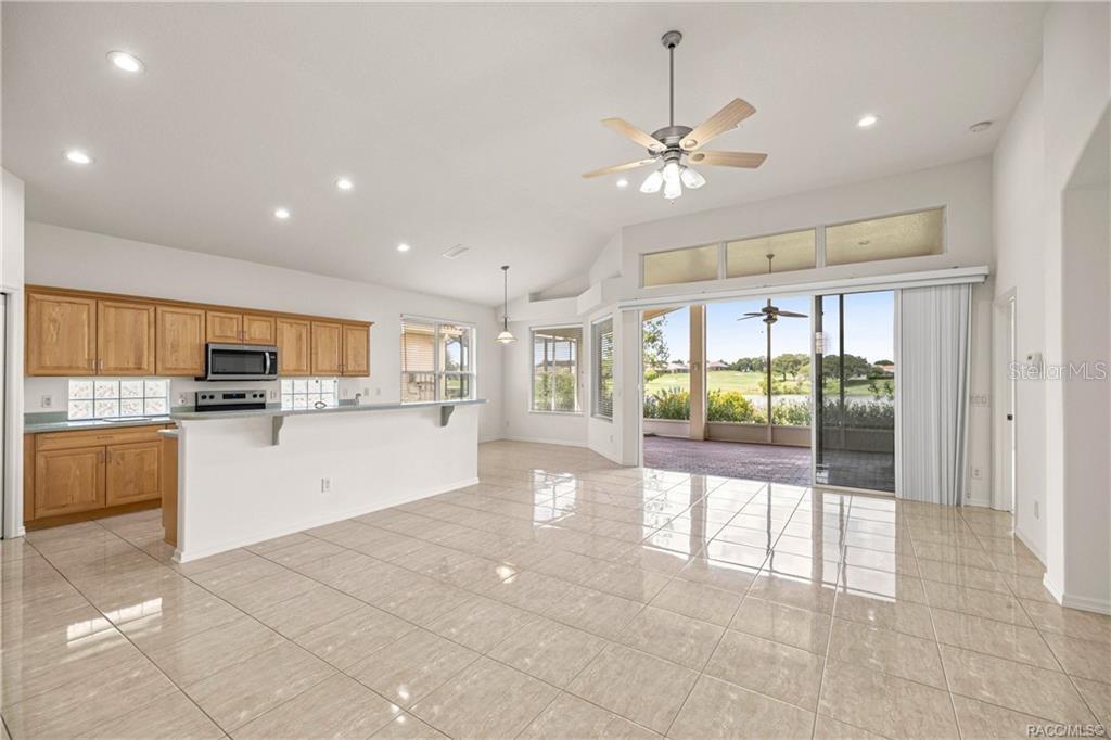 1328 W Diamond Shore Loop Property Photo 9