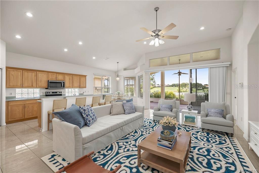 1328 W Diamond Shore Loop Property Photo 10