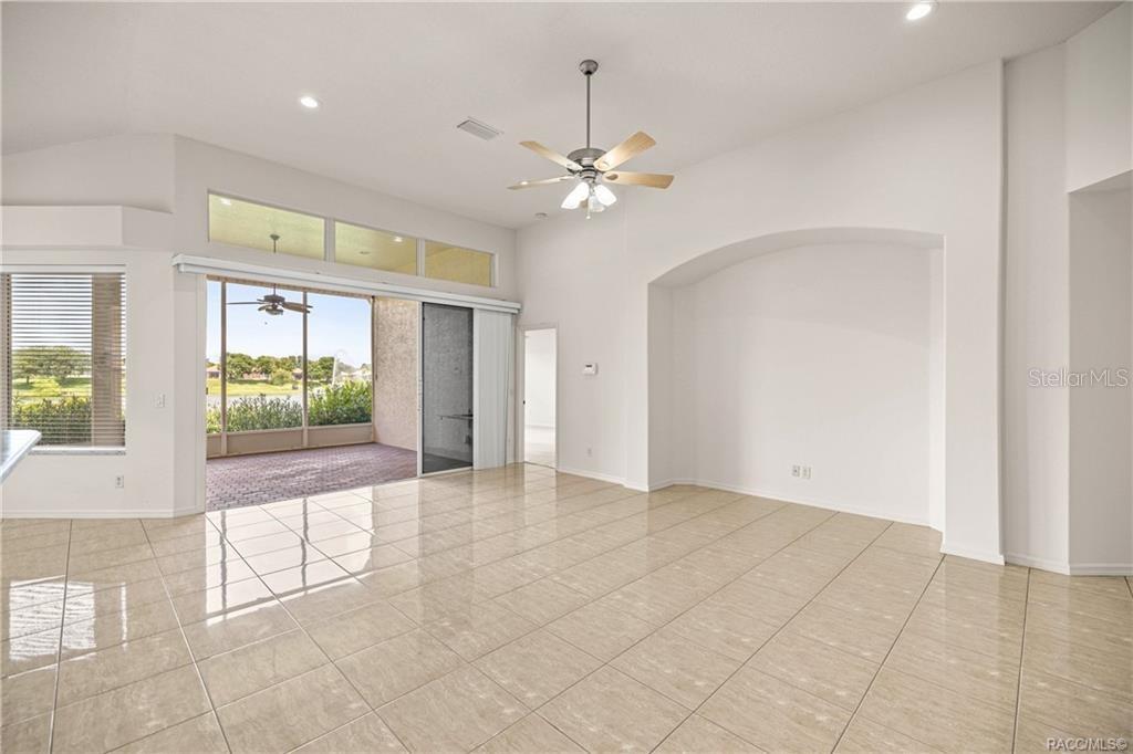 1328 W Diamond Shore Loop Property Photo 11