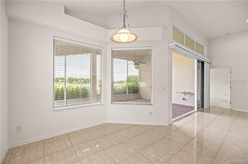 1328 W Diamond Shore Loop Property Photo 15