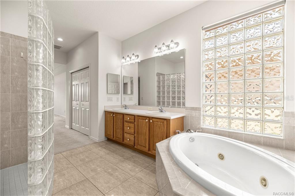 1328 W Diamond Shore Loop Property Photo 35