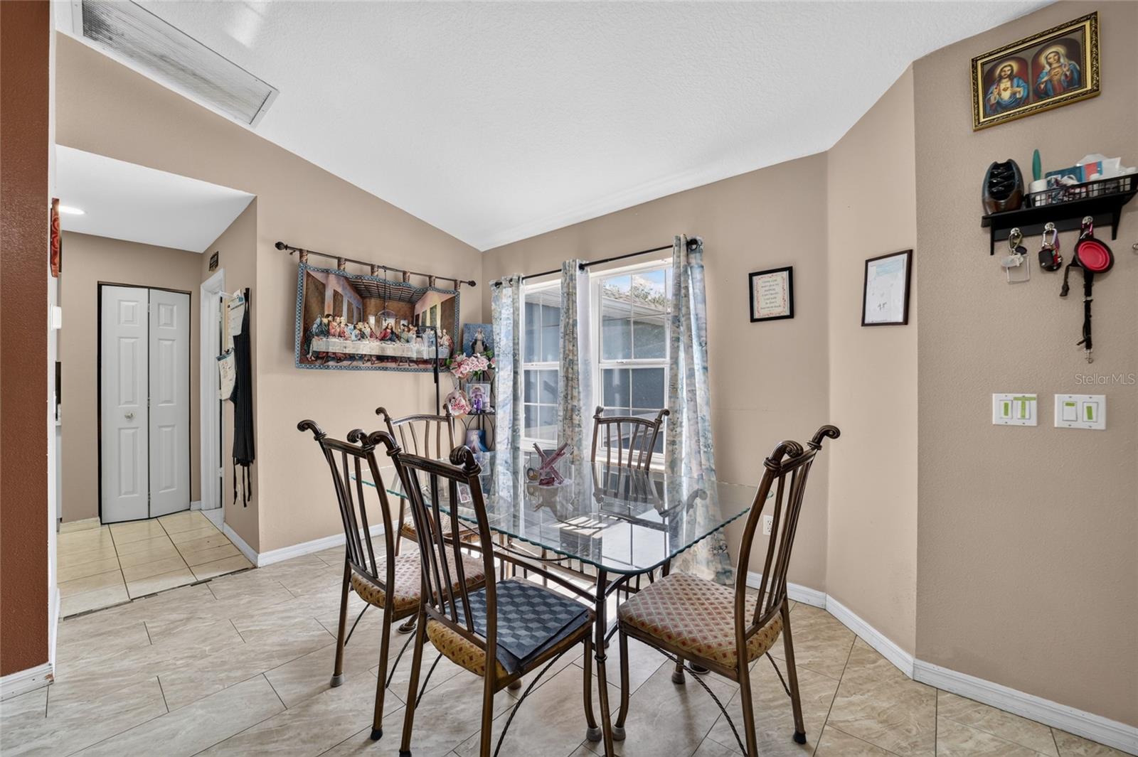 304 Marion Oaks Crse Property Photo 15
