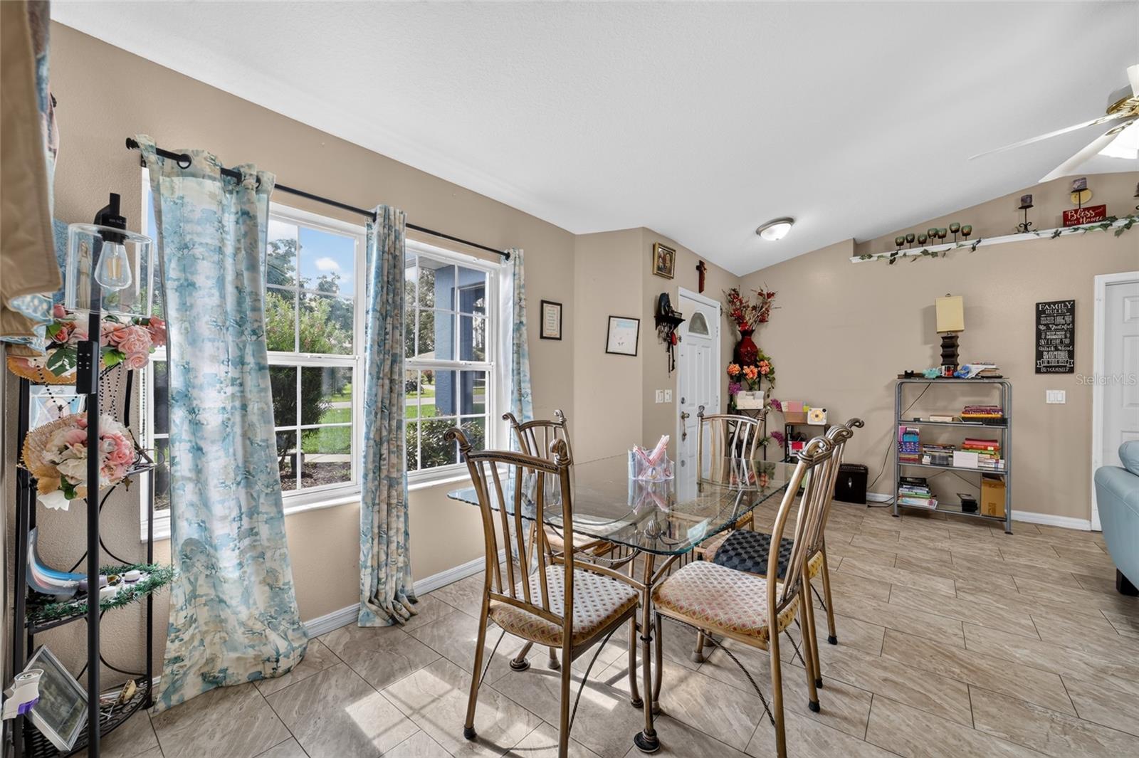 304 Marion Oaks Crse Property Photo 16