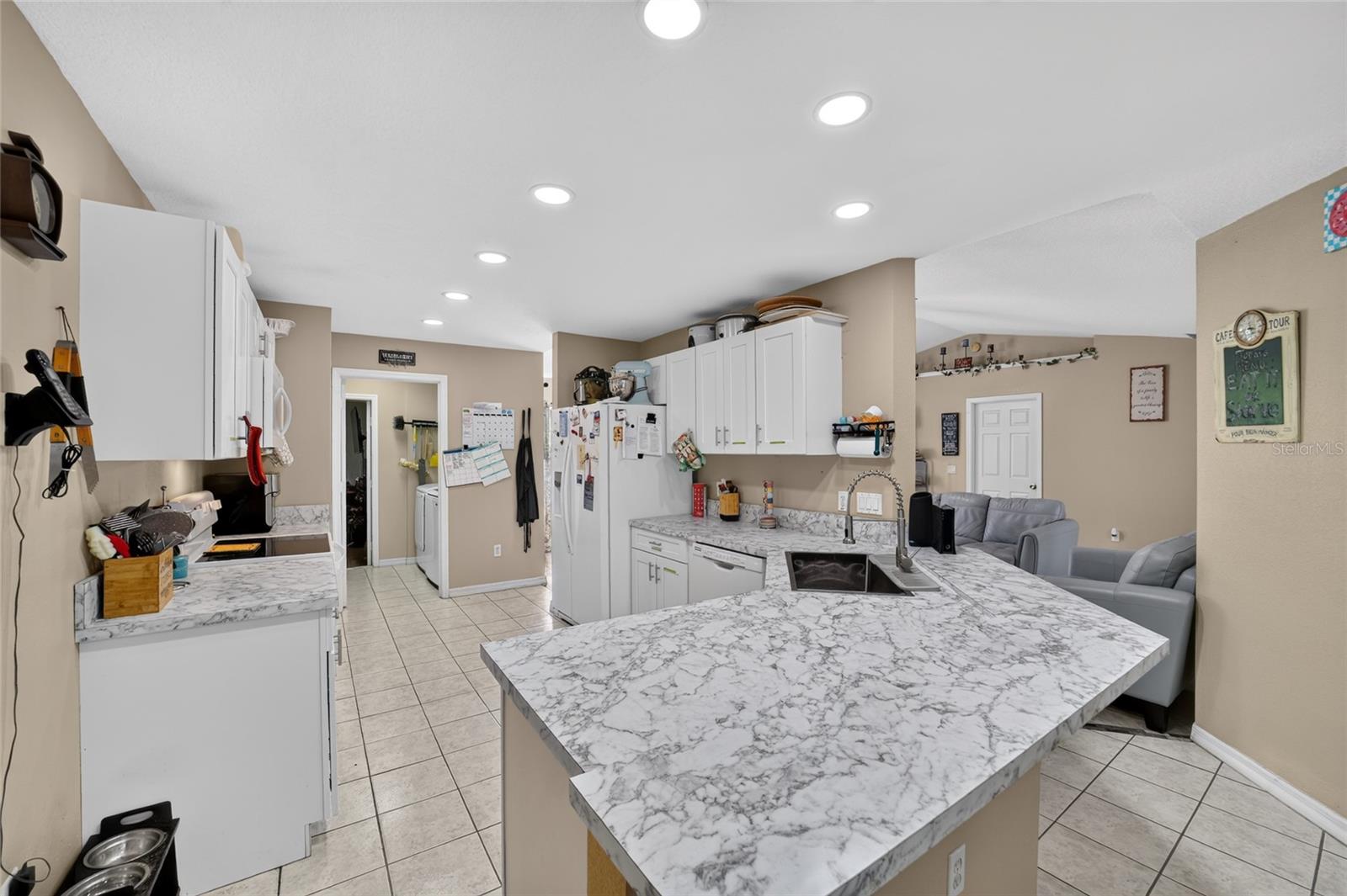 304 Marion Oaks Crse Property Photo 22