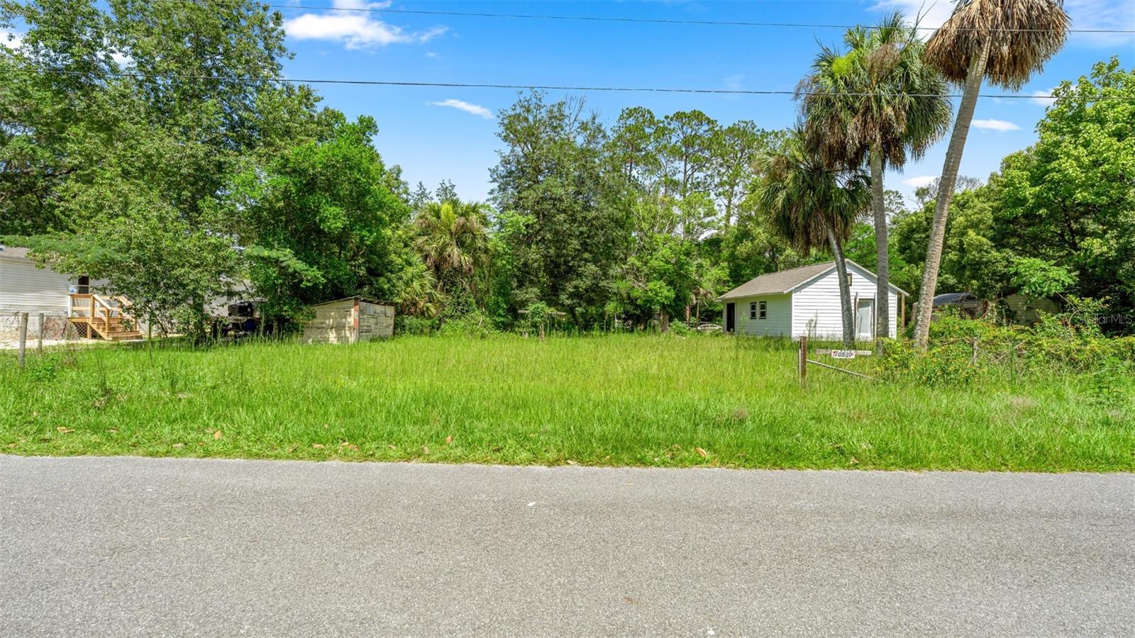 10085 Plum St Property Photo 2