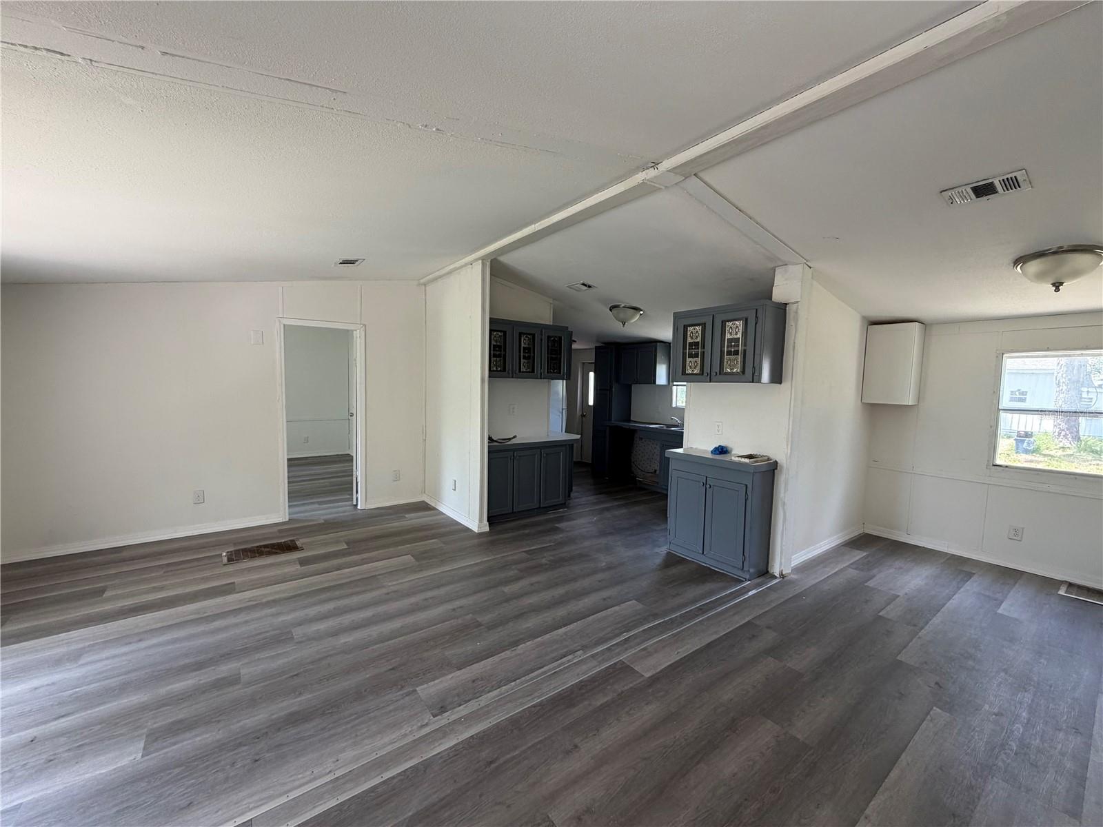 5363 Orange St Property Photo 7