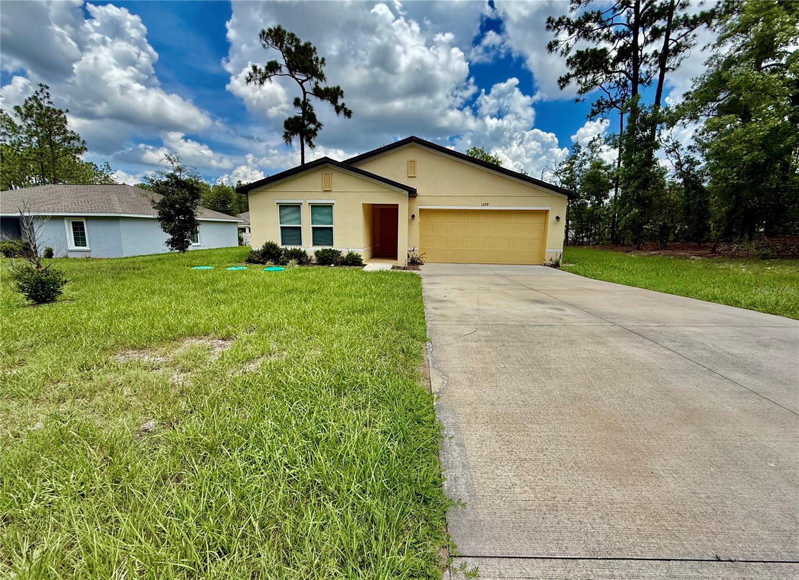 1399 W CARY DR Property Photo 1