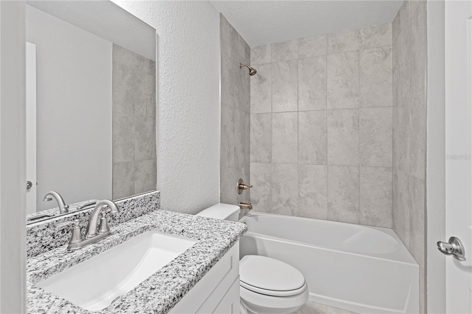 607 Se 4th Dr #a & B Property Photo 14