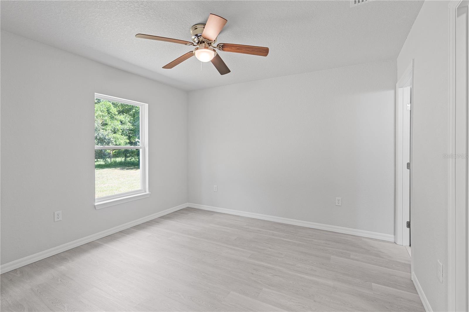 607 Se 4th Dr #a & B Property Photo 28