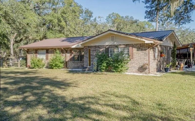 9068 131st Loop Property Photo 7