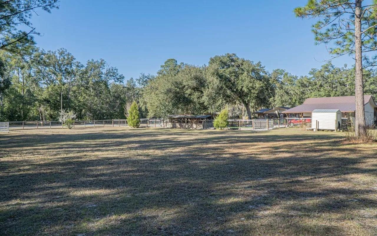 9068 131st Loop Property Photo 16