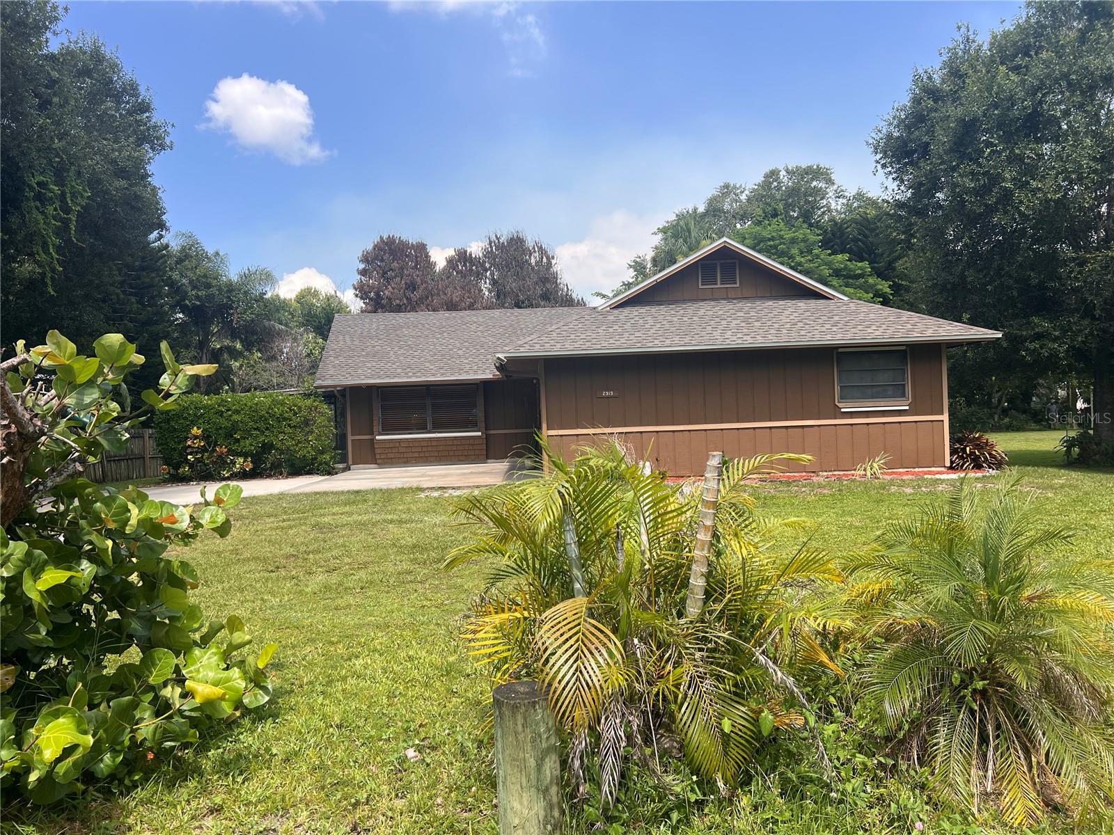 2919 Nicholas Rd Property Photo 2