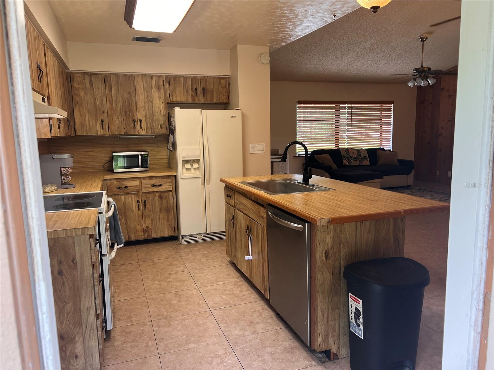 2919 Nicholas Rd Property Photo 15