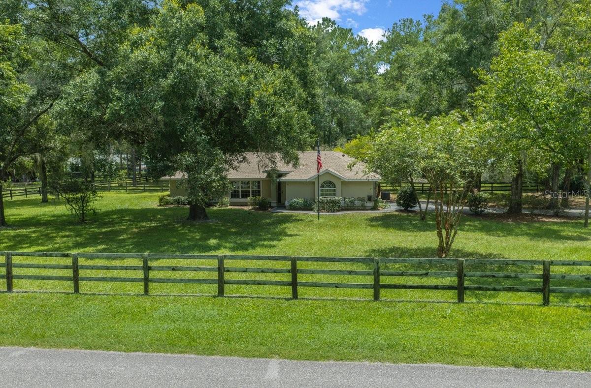 4 Hialeah Dr Property Photo 3