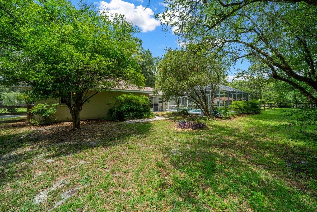 4 Hialeah Dr Property Photo 41