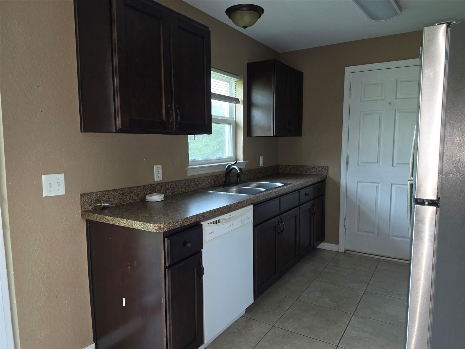 16718 Sw 21st Cir Property Photo 6