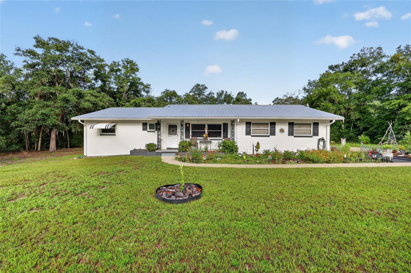 4500 Sw Freshwater Ct Property Photo 1