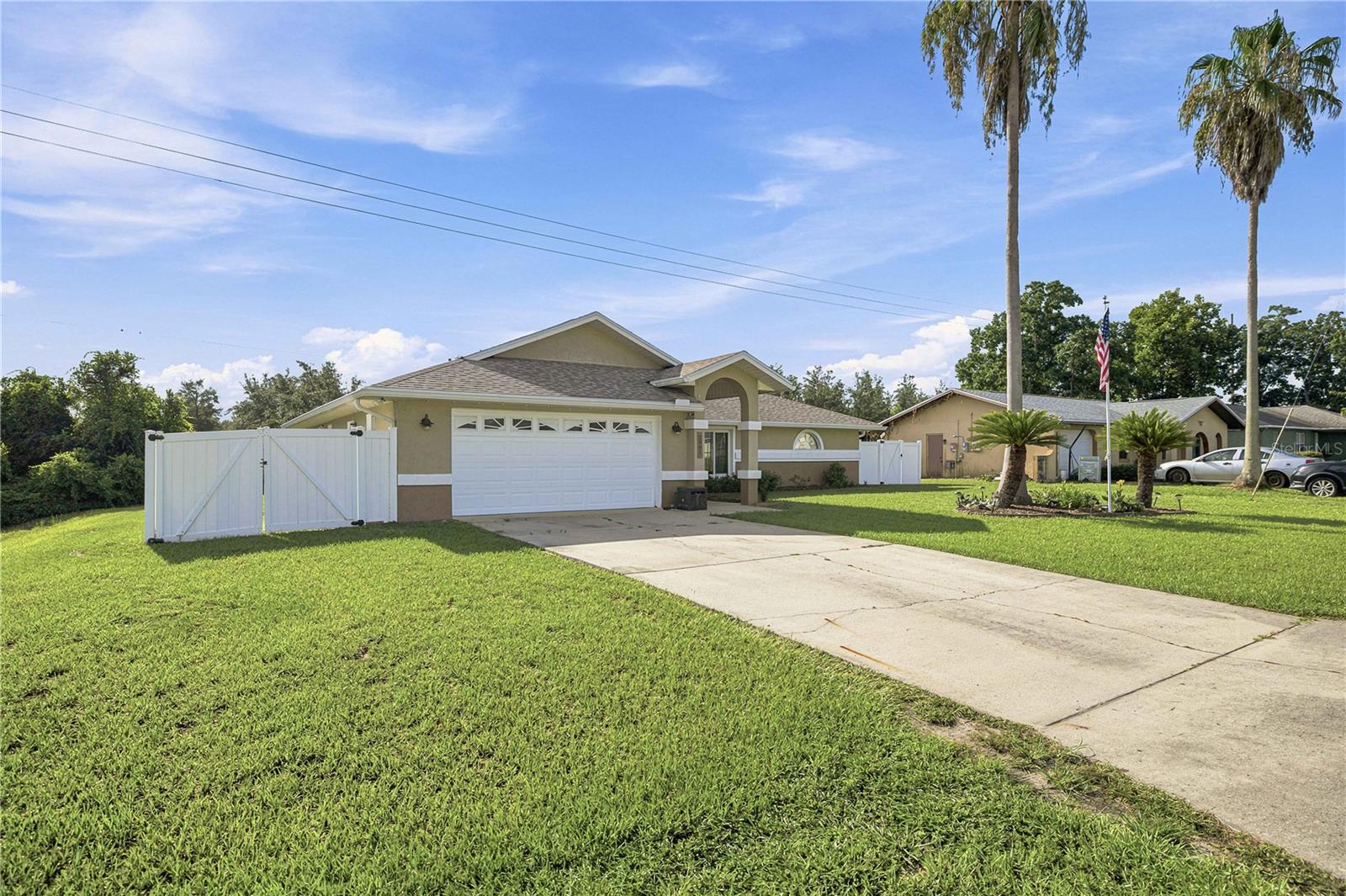 2891 Sw 140th Loop Property Photo 2