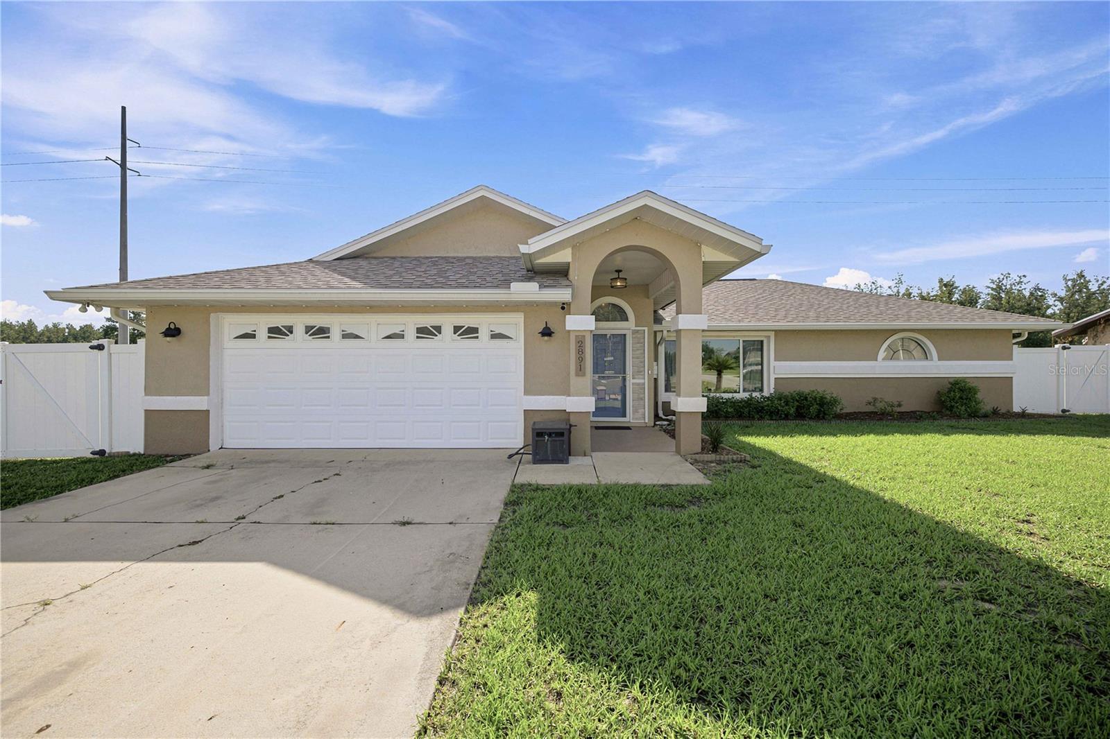 2891 Sw 140th Loop Property Photo 4