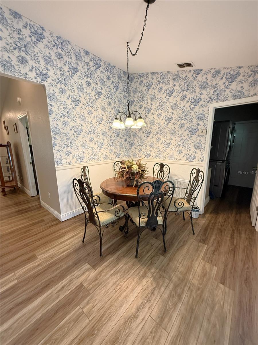 10 Emerald Trl Property Photo 4