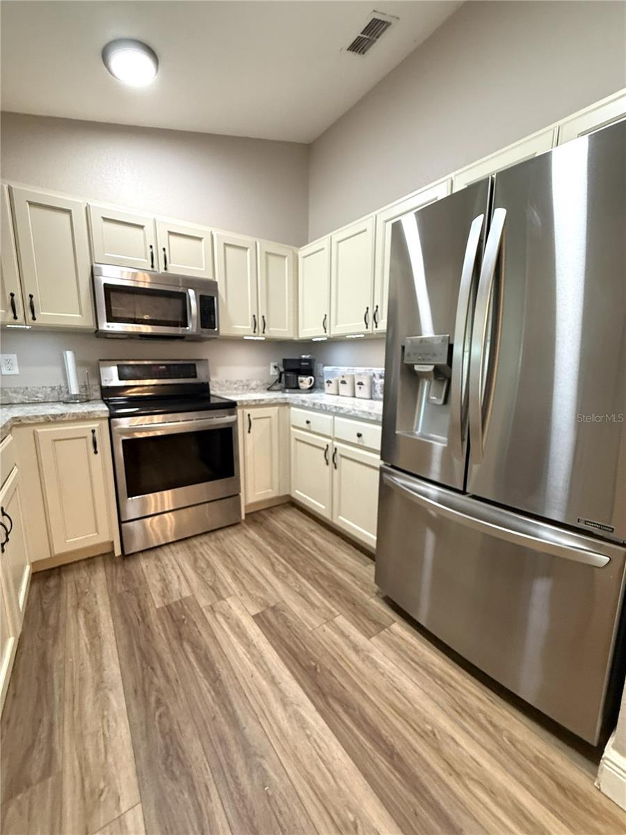 10 Emerald Trl Property Photo 27