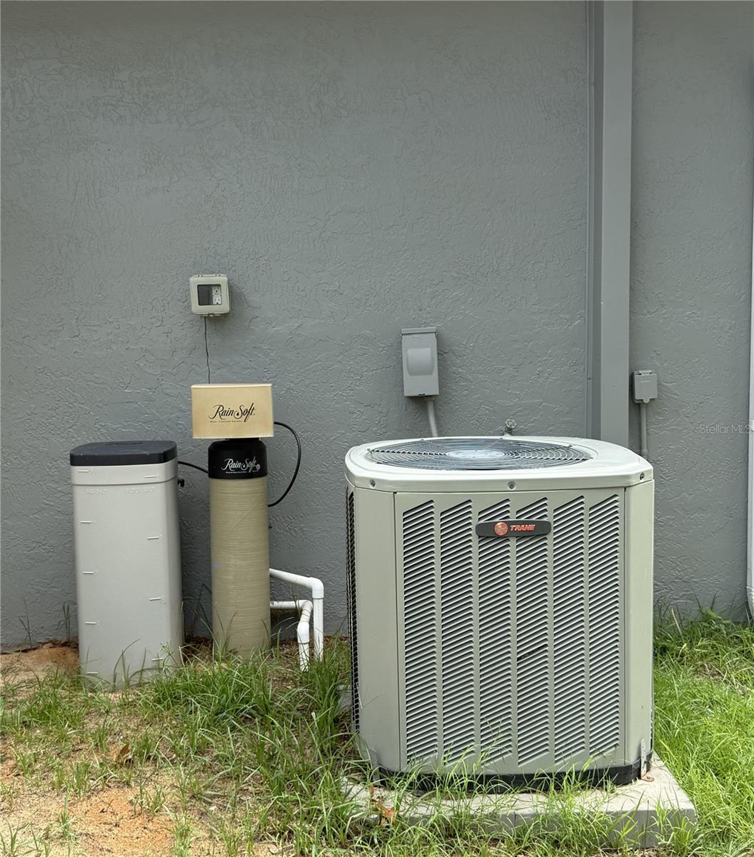 10 Emerald Trl Property Photo 33