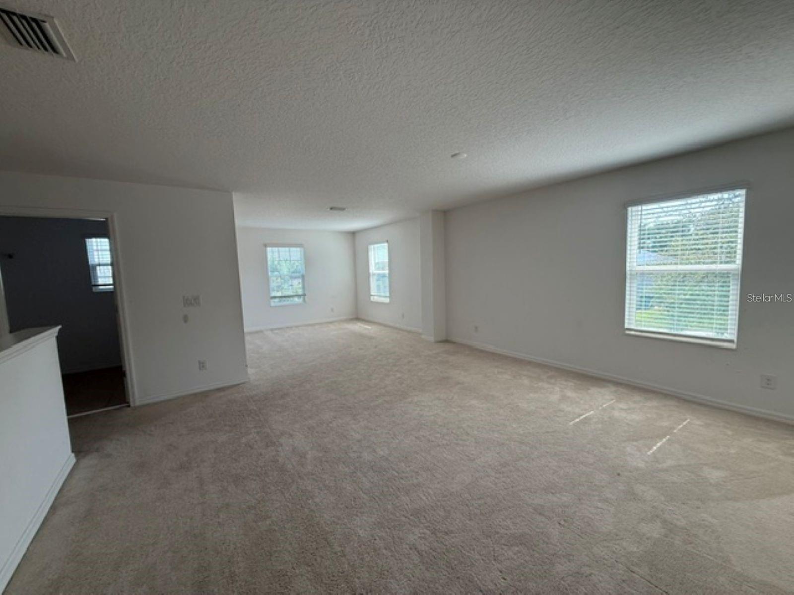9704 Early Loop Property Photo 8