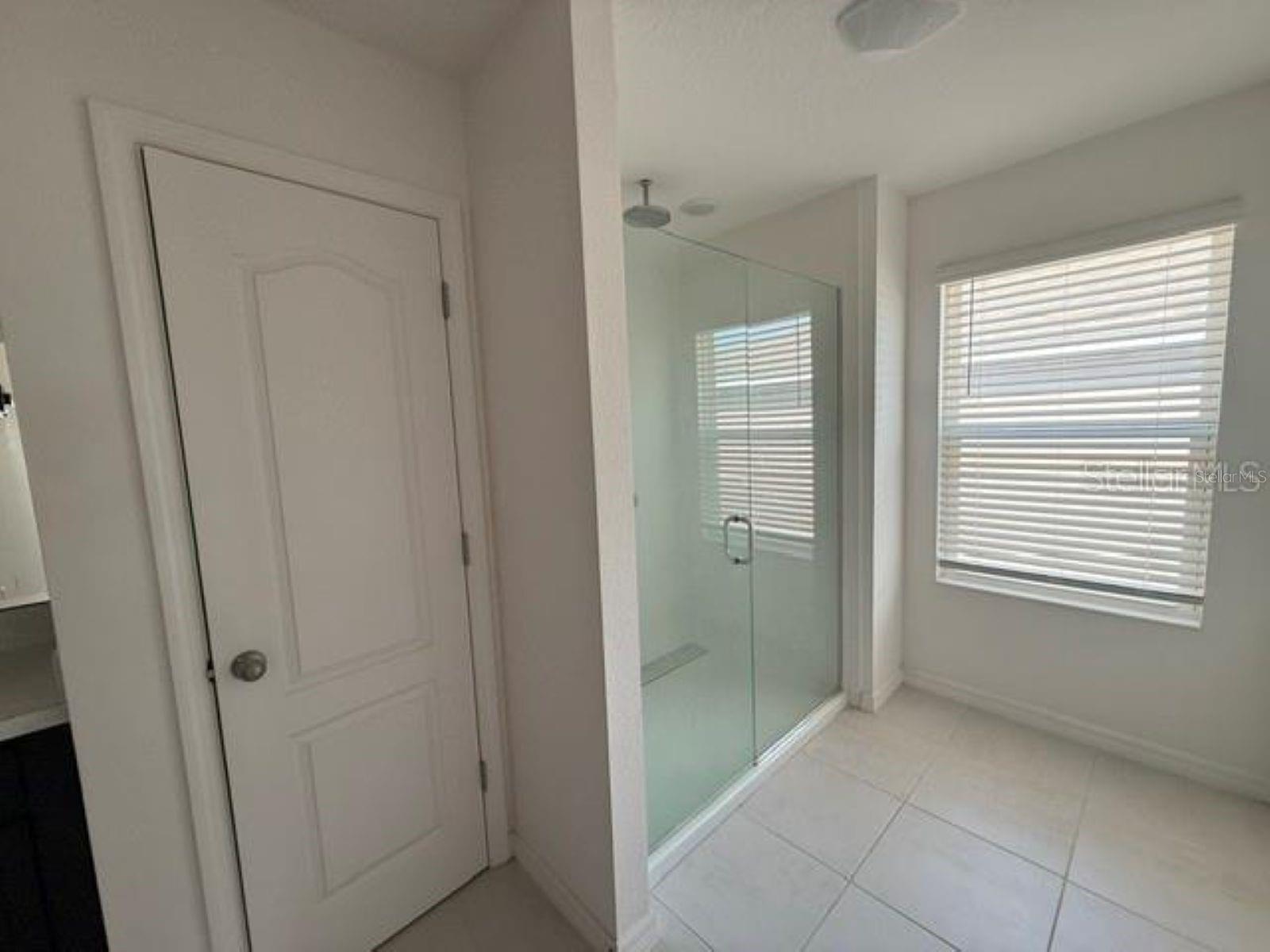 9704 Early Loop Property Photo 11