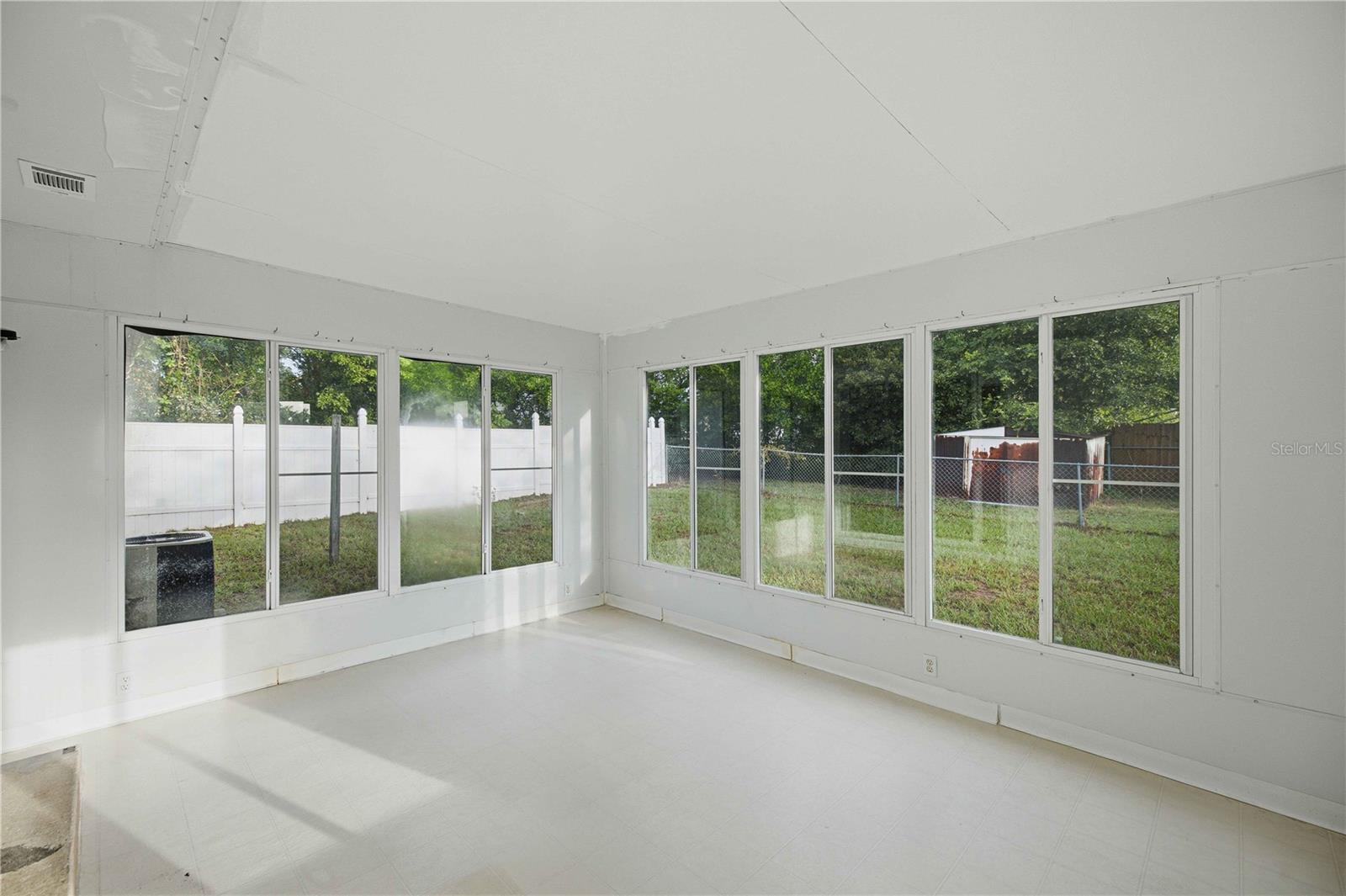 5207 Se 107th Pl Property Photo 18