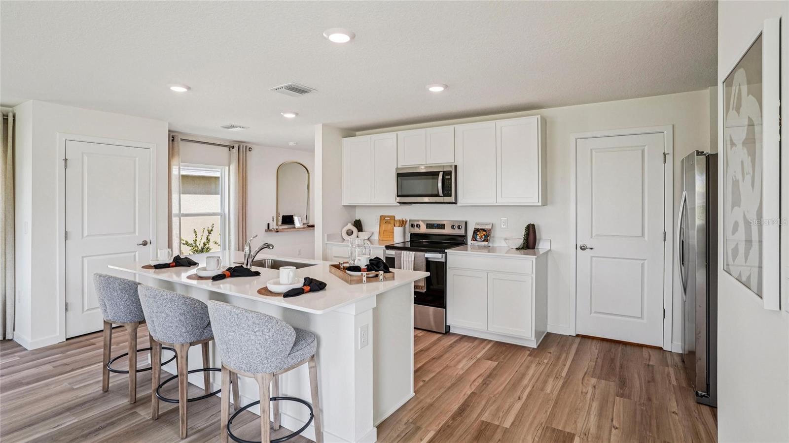 6860 Sw 45th Ave Property Photo 5