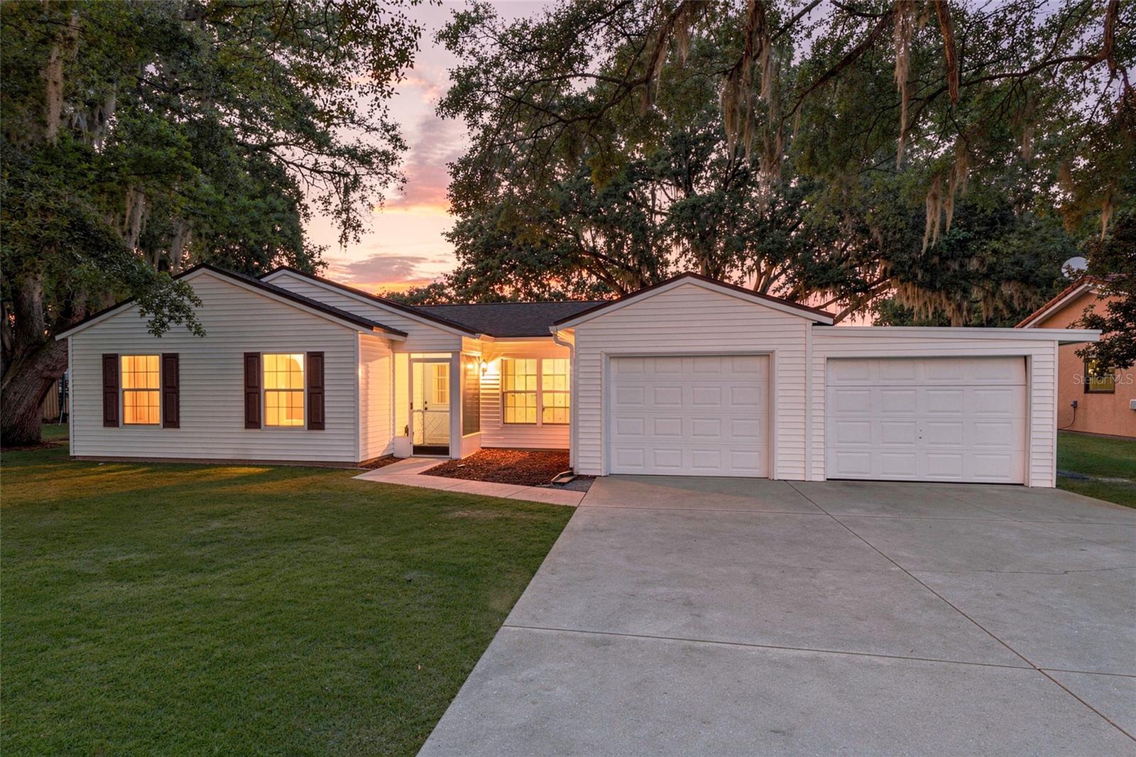 303 OAK TRACK PASS Property Photo 1