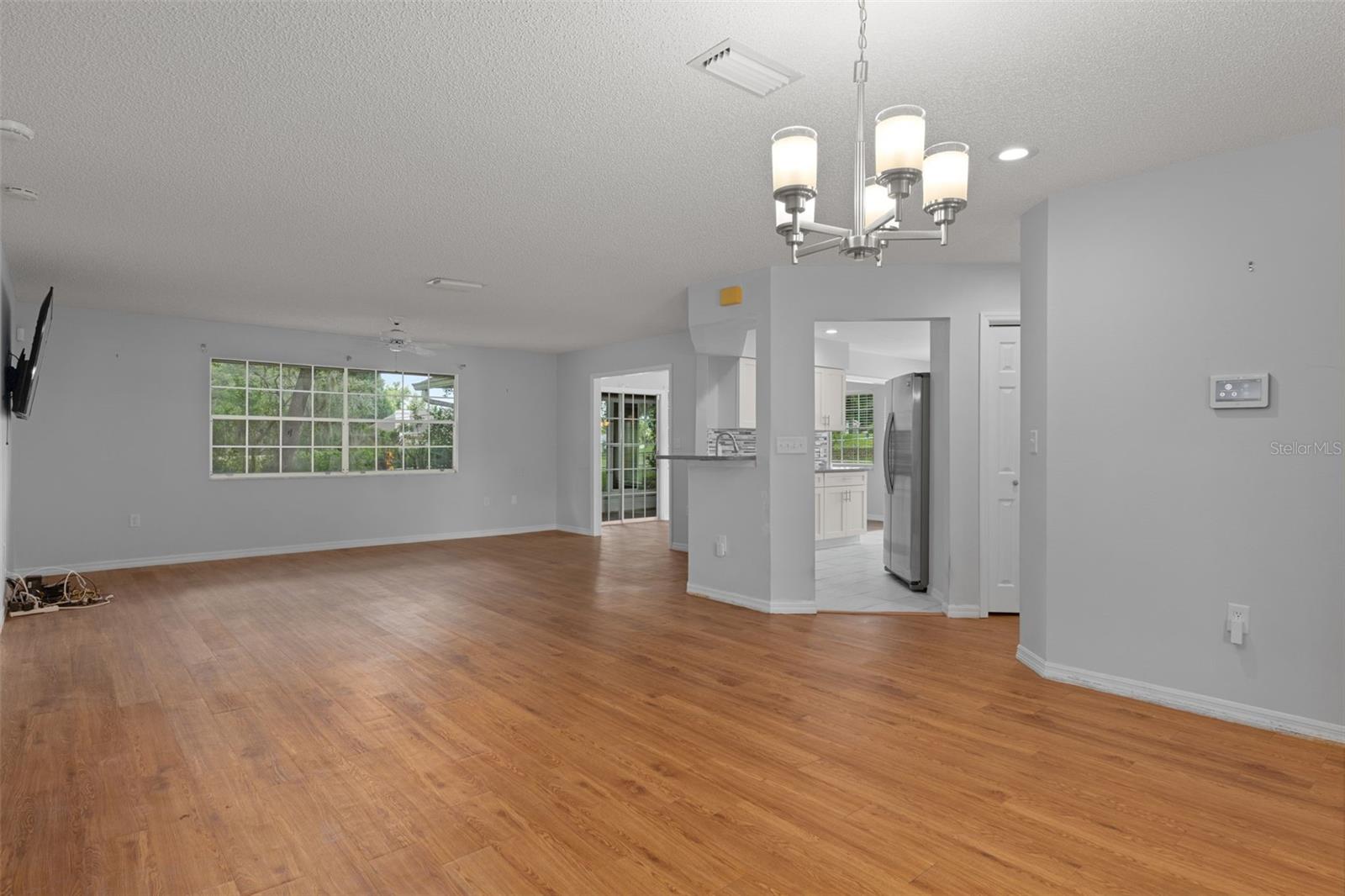 3644 N Laurelwood Loop Property Photo 9