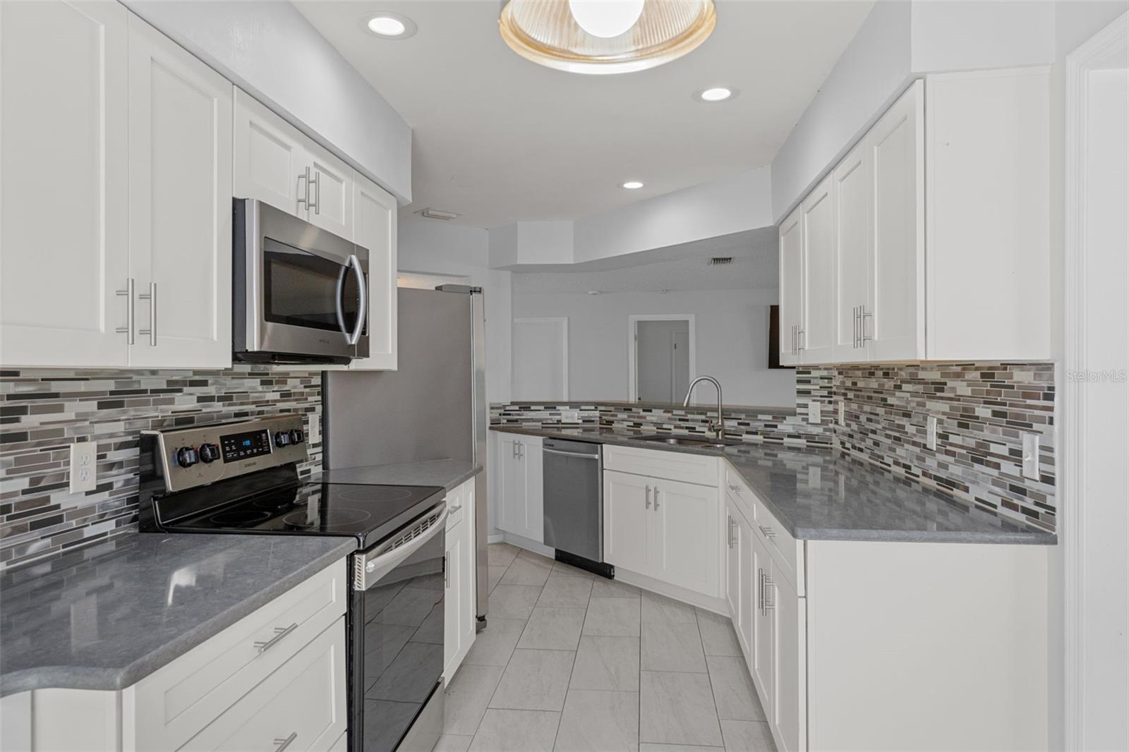 3644 N Laurelwood Loop Property Photo 23