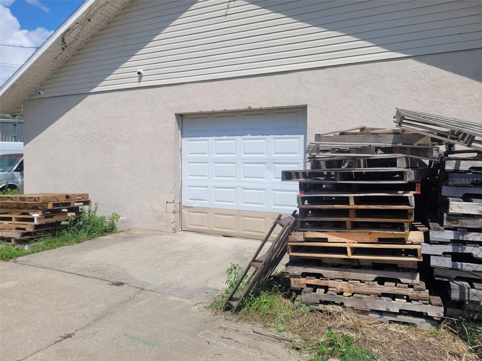 8875 E Highway 25 Property Photo 15