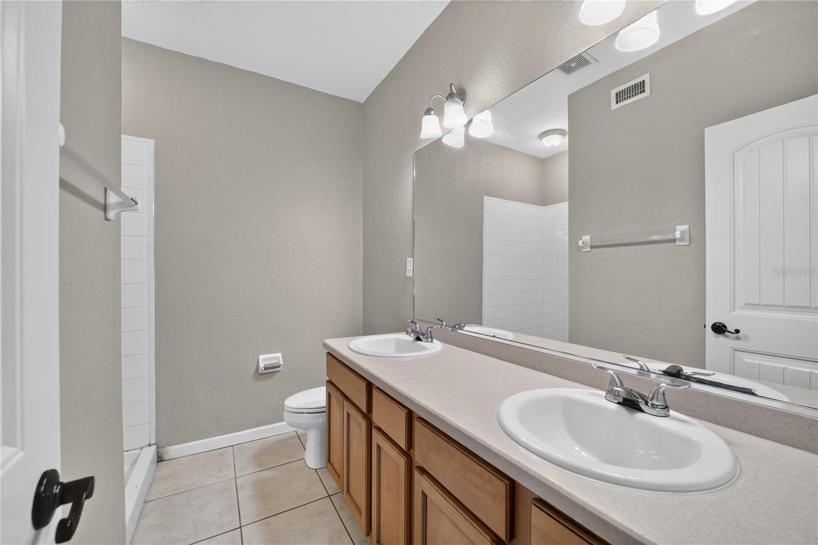 2935 Ne 7th St #113 Property Photo 20