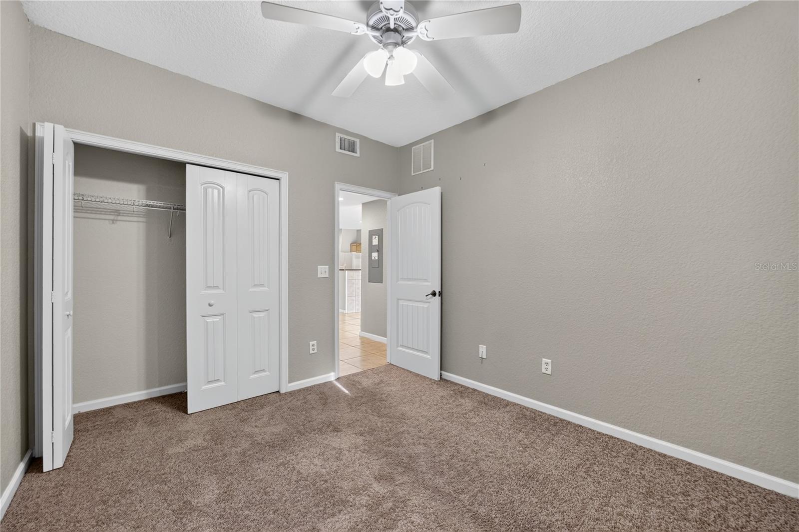 2935 Ne 7th St #113 Property Photo 28