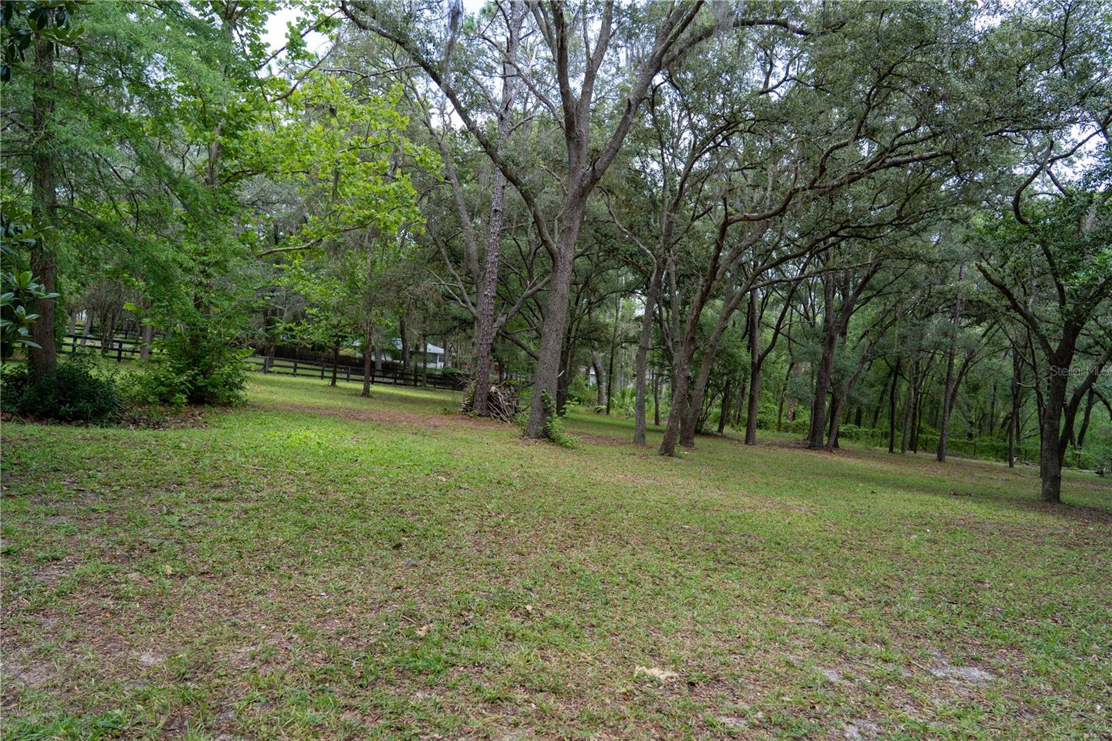 1338 E Belmont Pl Property Photo 5
