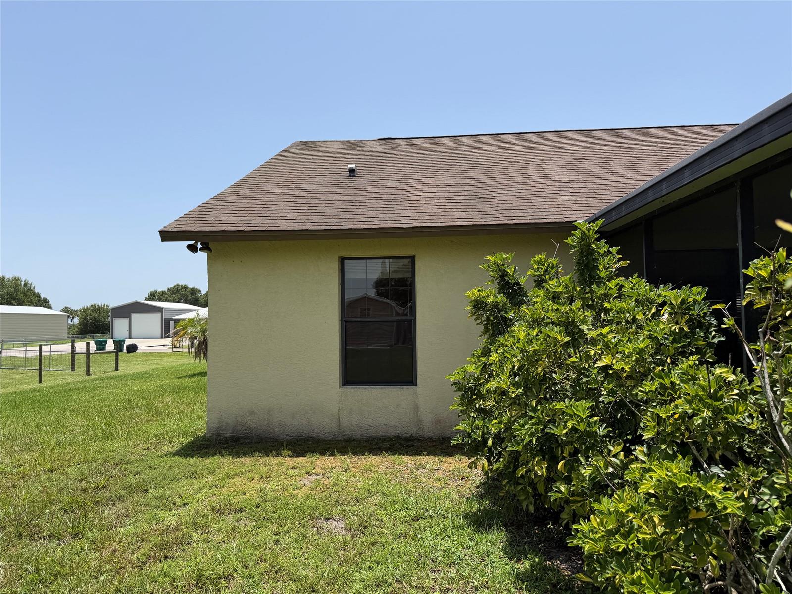 8451 Sw 14th Ln Property Photo 6