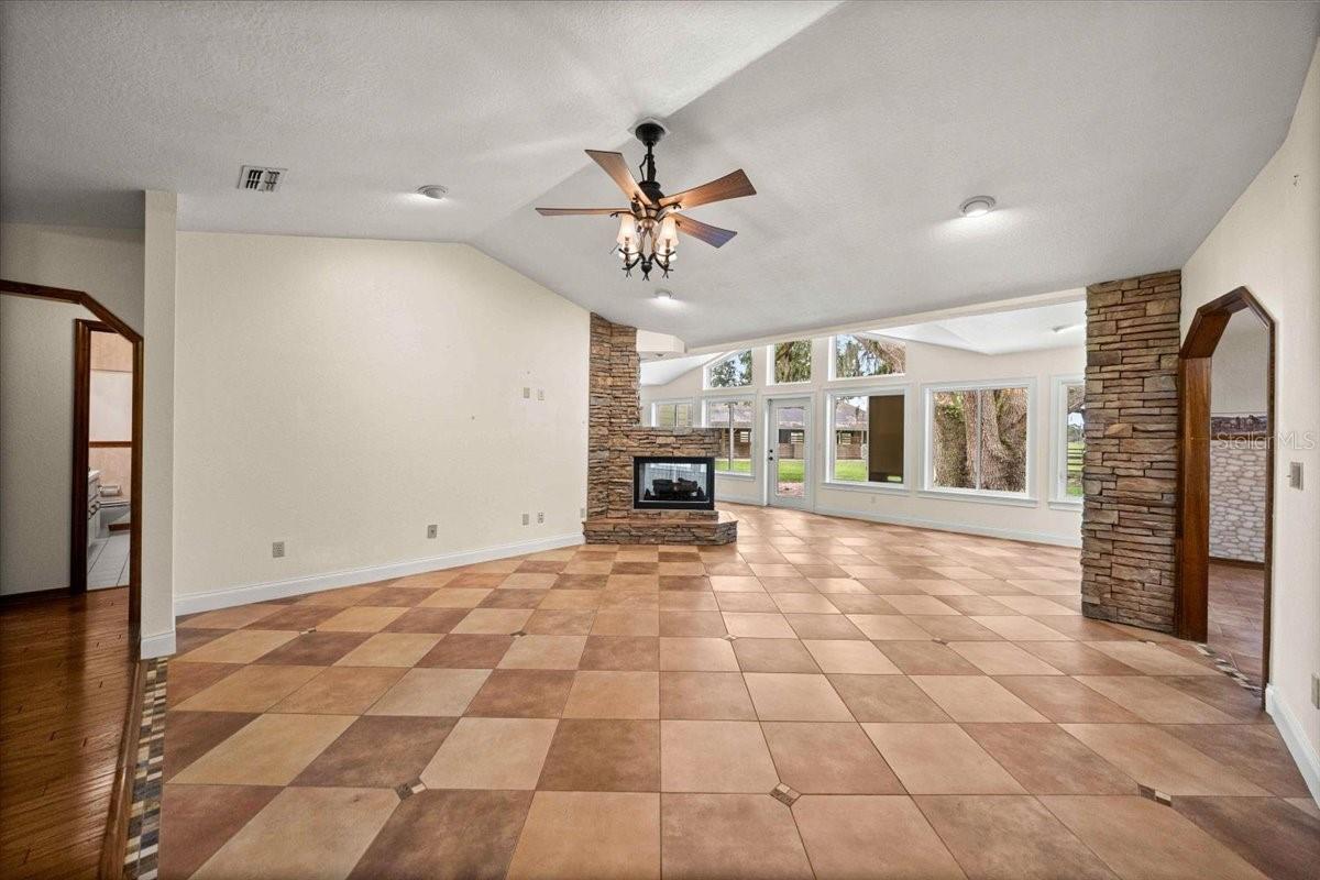 5065 Nw 150th Ave Property Photo 15