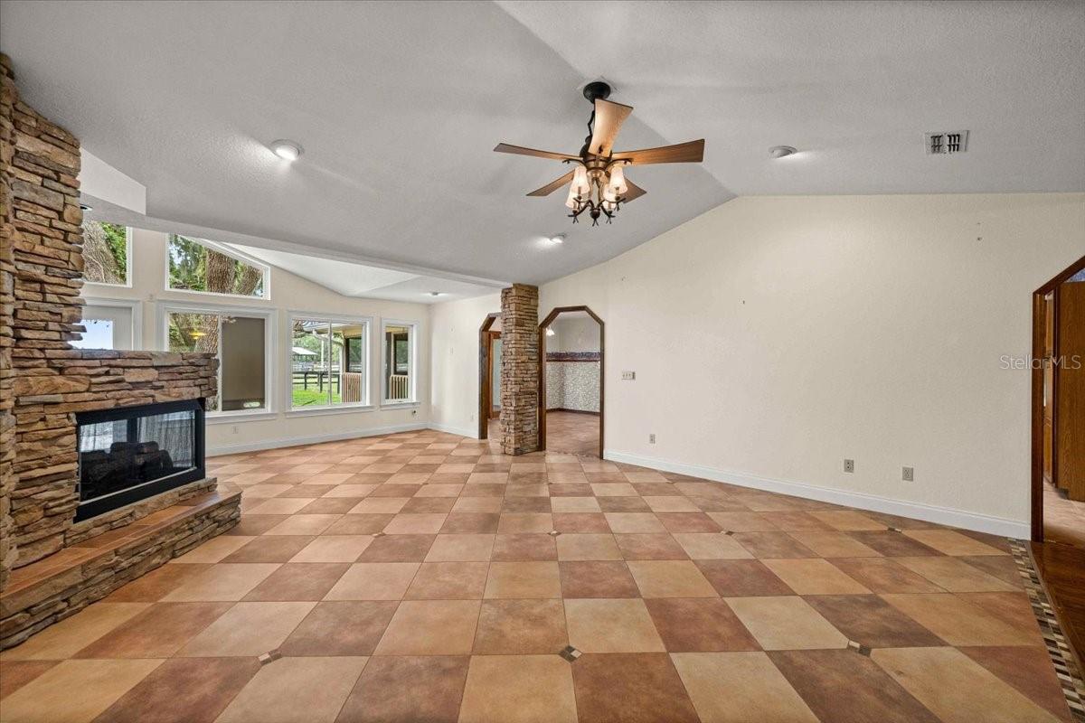 5065 Nw 150th Ave Property Photo 16